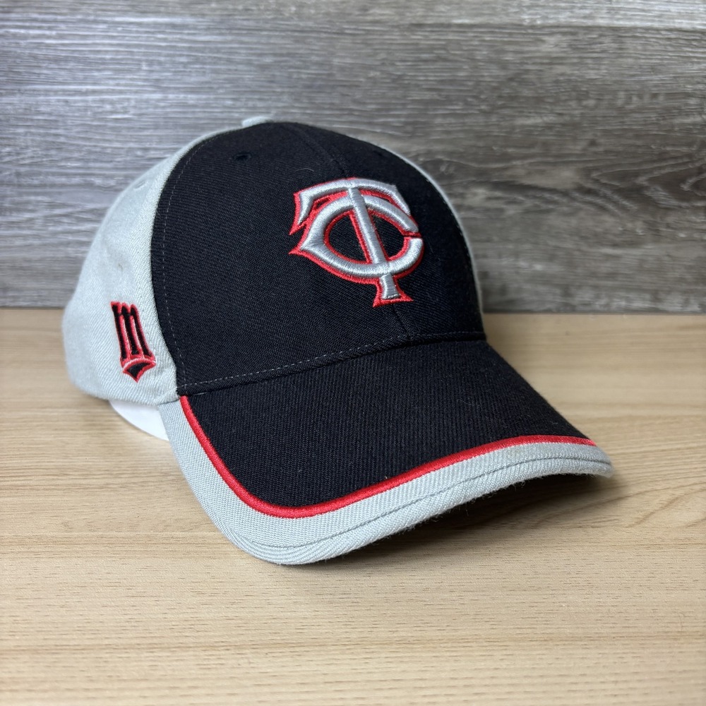 Minnesota Twins Hat Cap Strap Back One Size MLB Baseball Mens Throwback